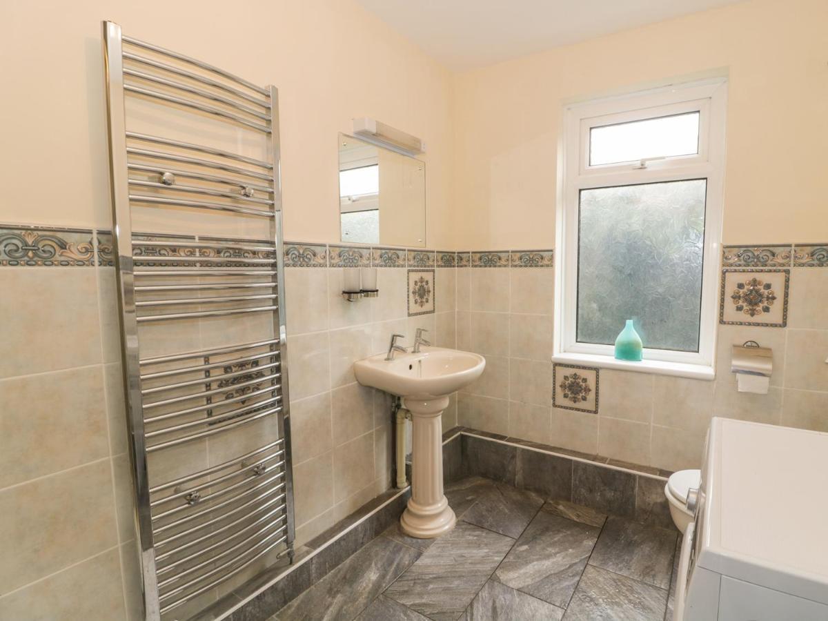 Ffynnonlwyd Cottage Llangynin Εξωτερικό φωτογραφία